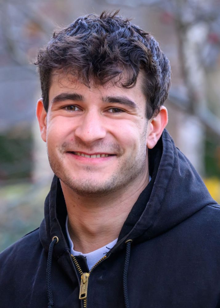 Portraitbild von Darius Norsei